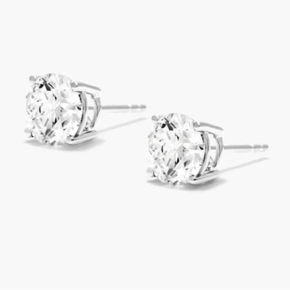 14k White Gold Diamond Stud Earrings